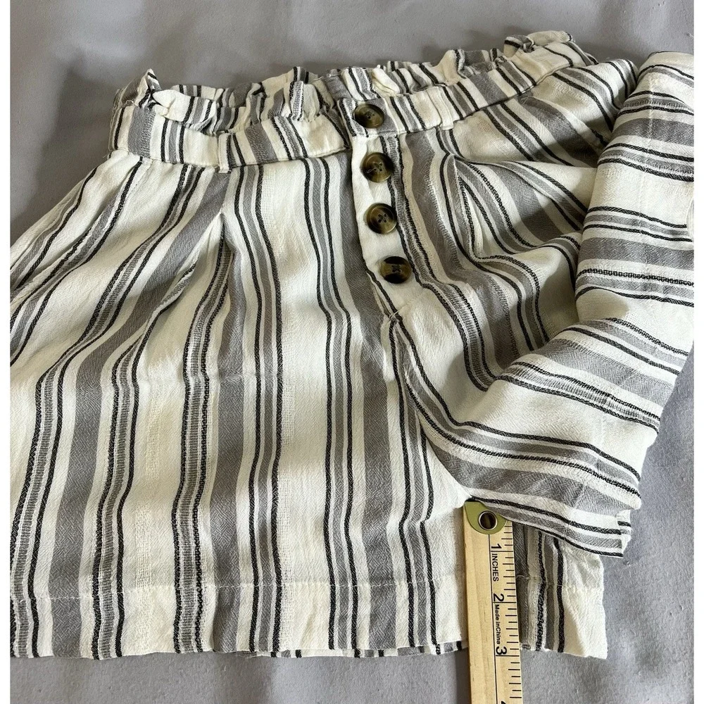 American Eagle High Waisted Striped Button Front Runner Short Size‎ Small NWT